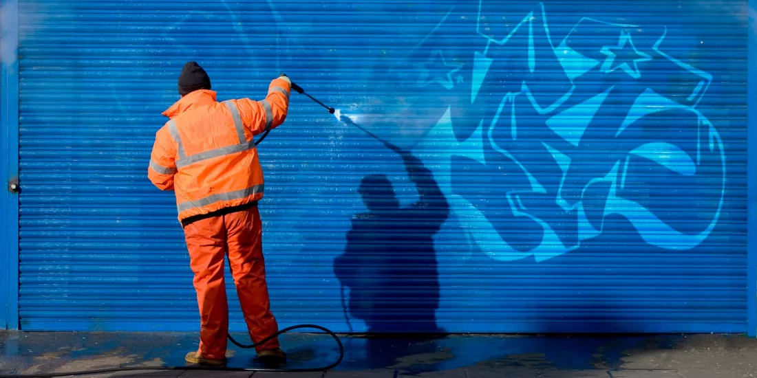 Enlèvement graffitis nettoyage entreprise industriel Aceni