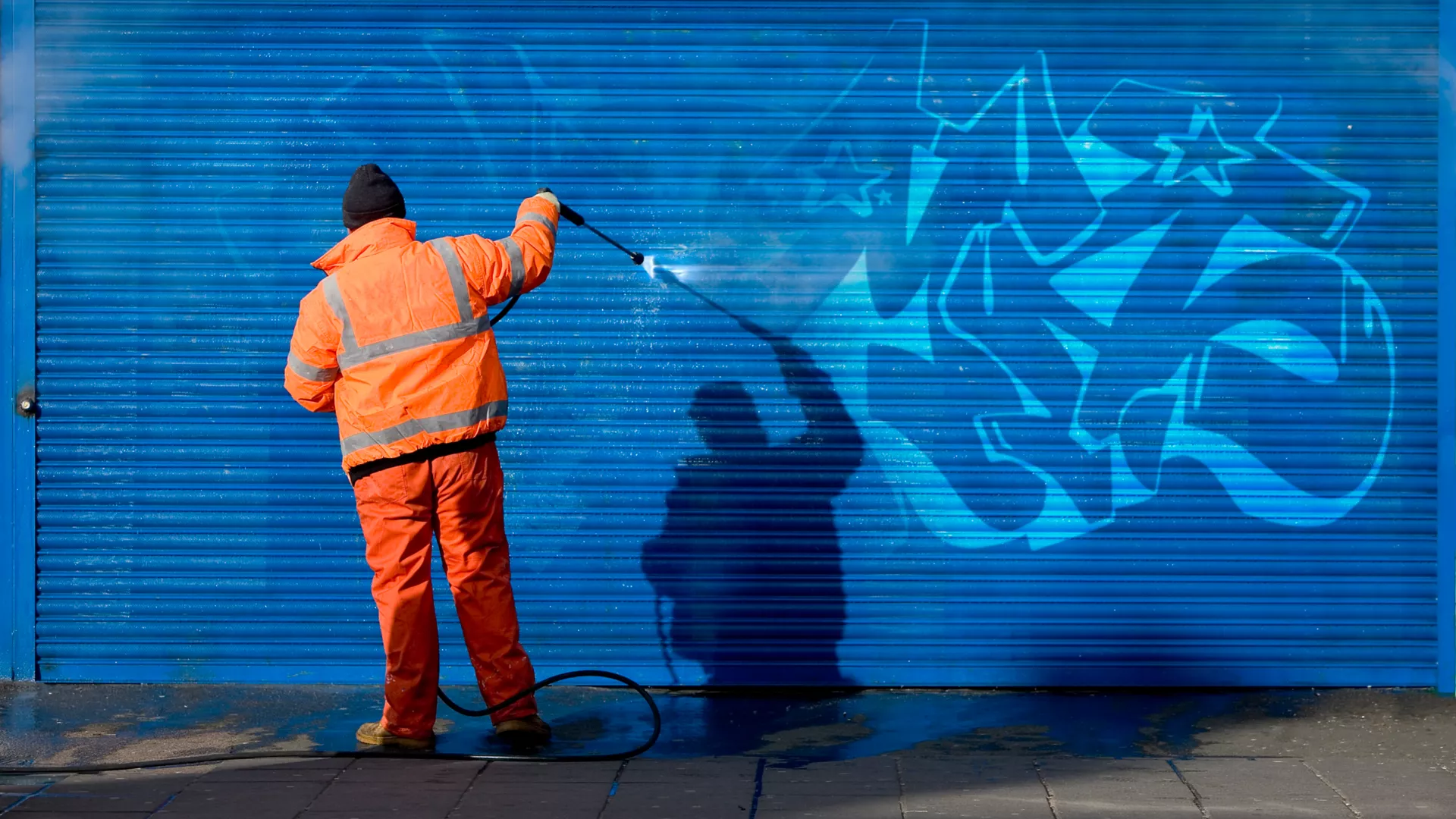 Enlèvement graffitis nettoyage entreprise industriel Aceni