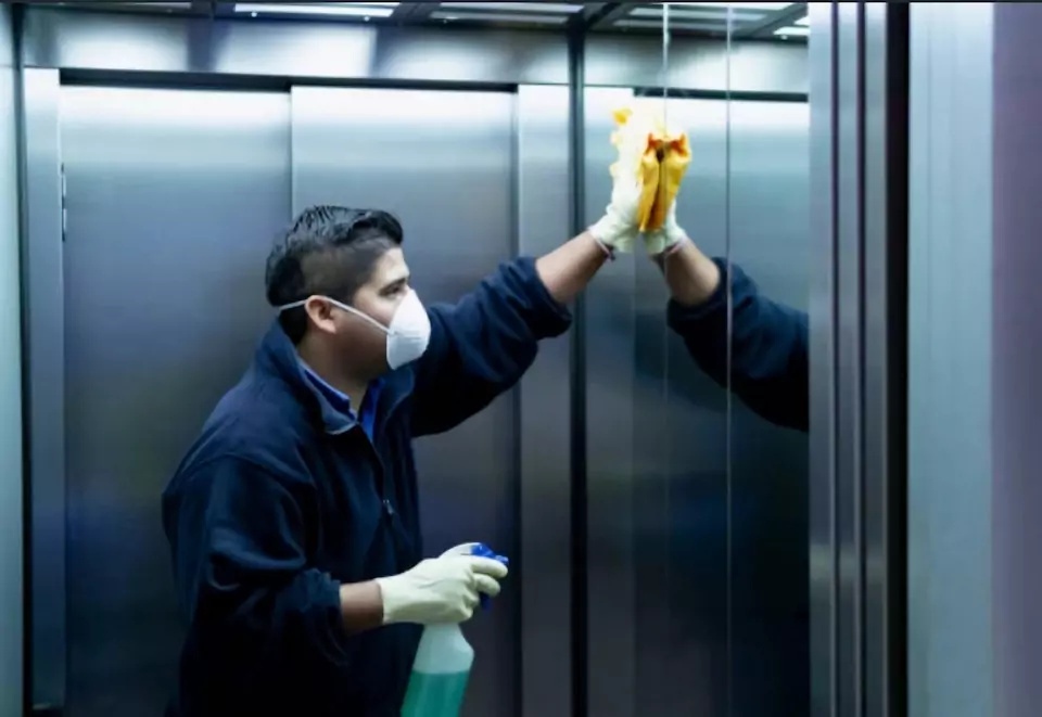 nettoyage vitres vitrerie mirroir entreprise à Paris en France